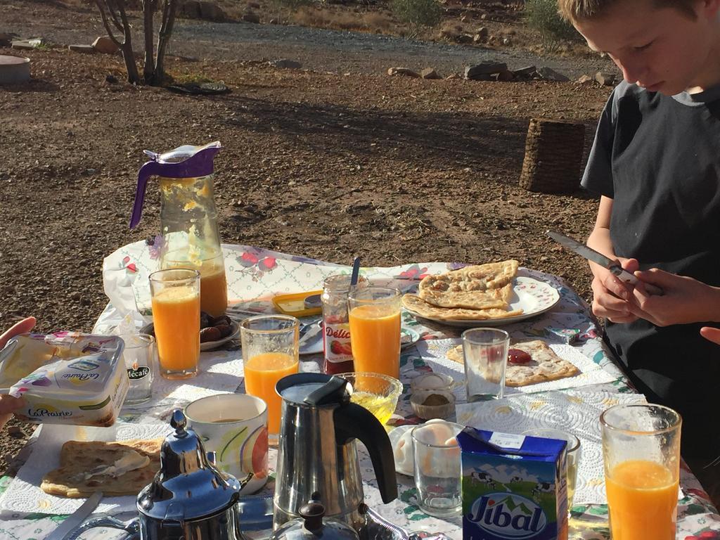 Gite D'Etape Traditionnel Berbere Ifri Zewnętrze zdjęcie